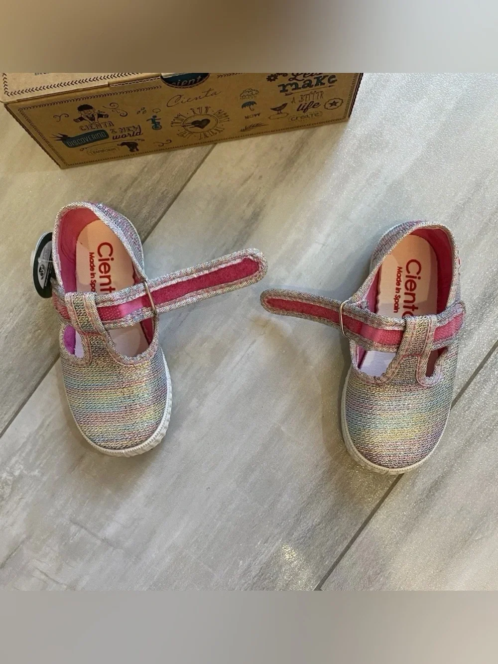 NWT Cienta Rainbow Sparkle Mary Jane T-Strap Mary Jane Sneaker toddler girl 6.5